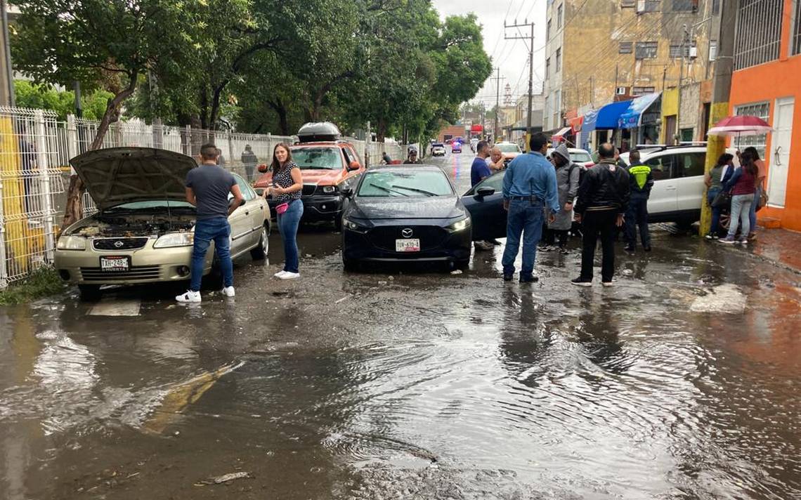 Fuerte Lluvia En Puebla Capital Deja Inundaciones, Vehículos Varados Y ...